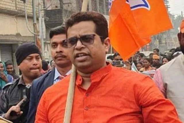 দিশা হারিয়েছে বিজেপি! কেন্দ্রের হস্তক্ষেপ চান সৌমিত্র