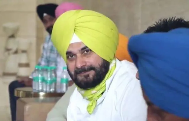 সম্পত্তির পরিমাণ ঘোষণা করলেন সিধু!