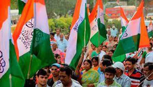 চন্দ্রকোণায় গোষ্ঠীকোন্দল শাসকদলের মধ্যে,এলাকায় উত্তেজনা