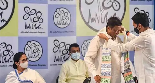 বিধায়ক পদ খারিজ মামলা নিয়ে কী জানাল সুপ্রিম কোর্ট?