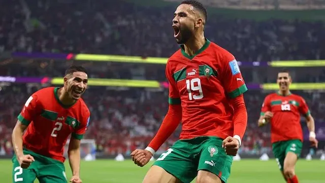 এগিয়ে মরক্কো