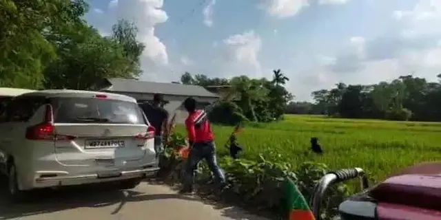 নিশীথ প্রামাণিকের কনভয়ে হামলা