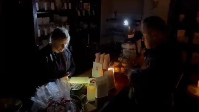 রাশিয়ার হামলা, গাঢ় অন্ধকারে ঢাকল ইউক্রেনের লিভিভ, দেখুন ভিডিও