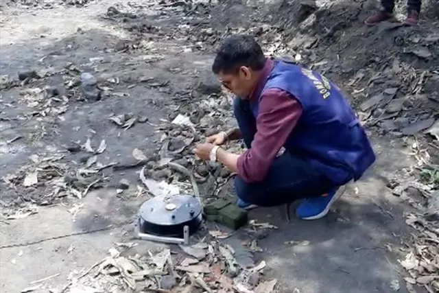 তাজা বোমা নিষ্ক্রিয় করল বোম্ব স্কোয়াড