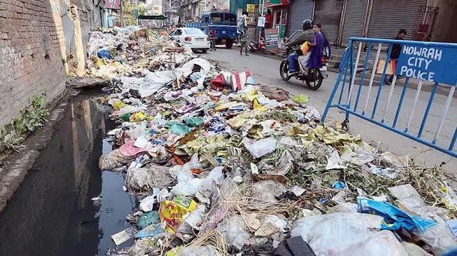 আবর্জনায় ঢাকছে আলিপুরদুয়ার
