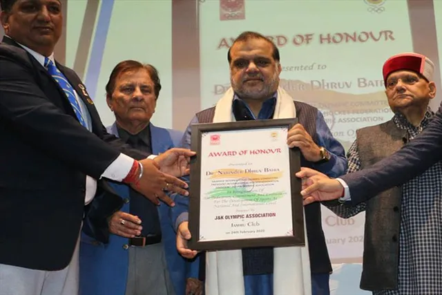 তিন দায়িত্ব থেকে সরলেন নরিন্দর বাত্রা