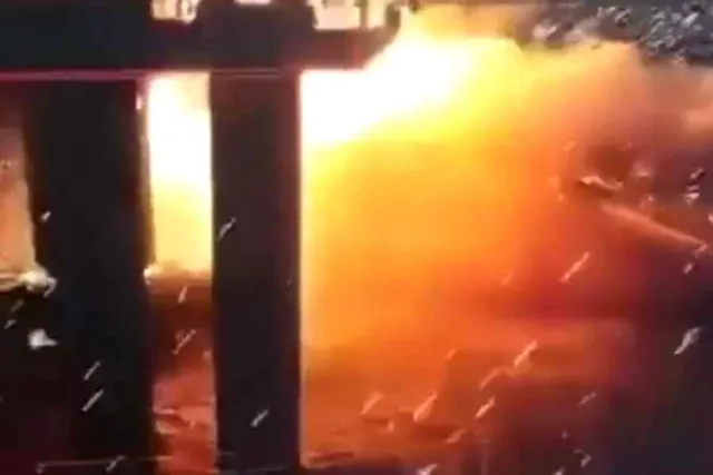 কেৰ্চ ব্রিজে বিস্ফোরণ, ভাইরাল বিস্ফোরণের সময়কার ভিডিও- দেখুন