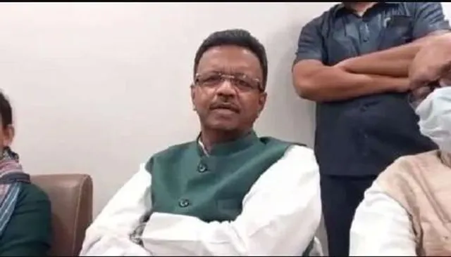 Cyclone Sitrang: বিপজ্জনক বাড়িগুলো ফাঁকা করার নির্দেশ ফিরহাদের