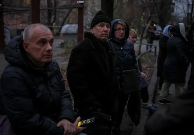 রাশিয়ার হামলার পর কিয়েভে কমপক্ষে অর্ধেক গ্রাহক বিদ্যুৎহীন