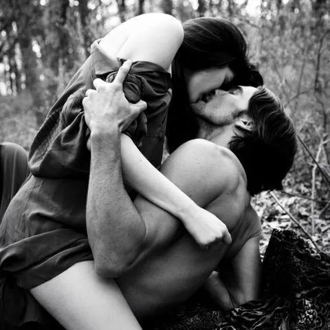 যোনিতে দুর্গন্ধ কেন হয় জানেন?