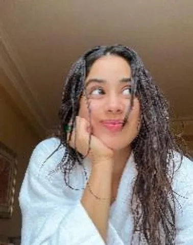 দুবাই থেকে ফিরেই নিউ ইয়র্ক বেড়াতে গিয়েছেন জাহ্নবী