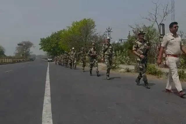 পশ্চিমবঙ্গ ও ঝাড়খন্ড সীমান্তে রুটমার্চ