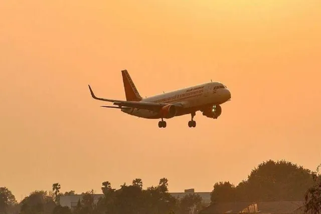 কাবুল বিমানবন্দর থেকে দিল্লির উদ্দেশে রওনা দিয়েছে ভারতীয় বিমান