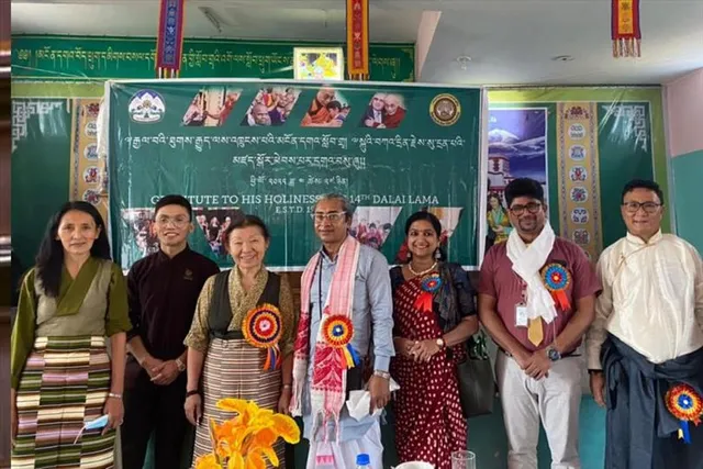 "গণতান্ত্রিক বিশ্ব কীভাবে চলে সেটা চীনকে বুঝতে হবে"