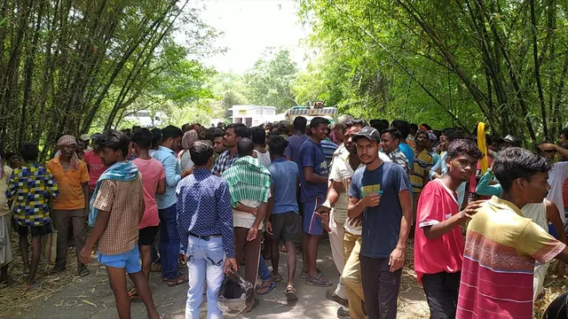 হাতির হানা, পথ অবরোধ গ্রামবাসীর