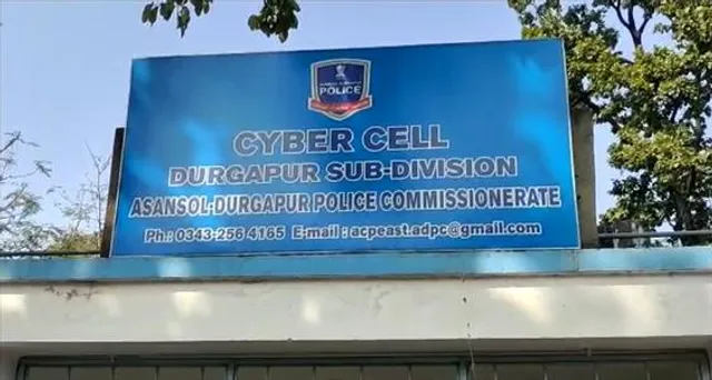 লিংক'কে হাত দিতেই গায়েব ৬৪ হাজার টাকা!