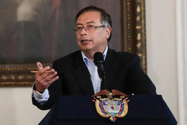 অপরাধী সন্দেহভাজনদের বিরুদ্ধে গ্রেফতার বন্ধের আহ্বান কলম্বিয়ার প্রেসিডেন্টের