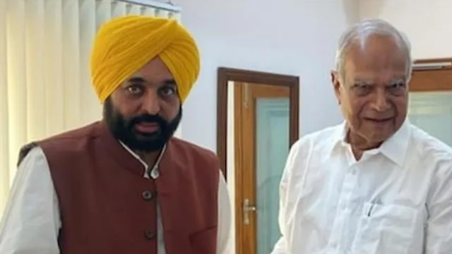 চিঠি লিখে মুখ্যমন্ত্রীকে তার কর্তব্যের কথা স্মরণ করালেন রাজ্যপাল