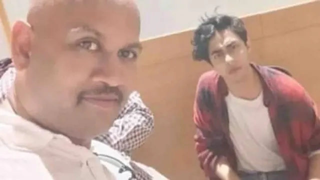 ভাইরাল হল আরিয়ান খানের সেলফি, কিন্তু কেন?