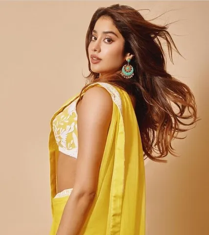 রাজস্থানের বিশেষ মুহুর্তের ছবি ভাগ করলেন জাহ্নবী