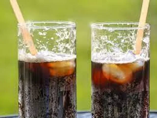 নিয়মিত কোল্ড ড্রিঙ্ক পান করলে কি কি ক্ষতি হয়?