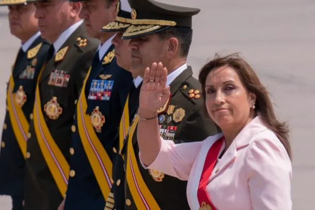 পেরু সংঘৰ্ষ: নির্বাচন এগিয়ে আনার আশ্বাস রাষ্ট্রপতির