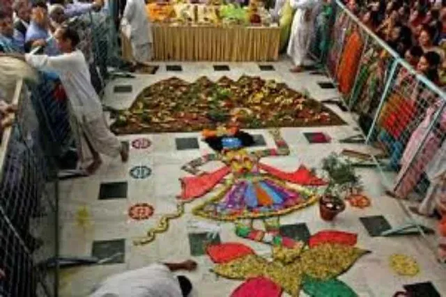 কেন করা হয় গোবর্ধন পুজো