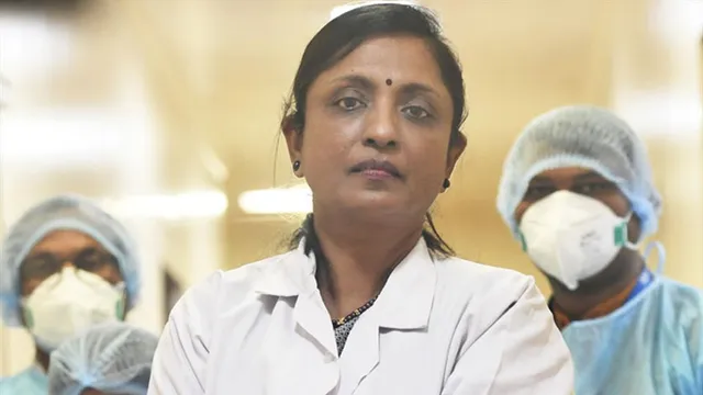 কোভিড সতর্কতা ঝেড়ে ফেলার সময় আসেনি এখনও