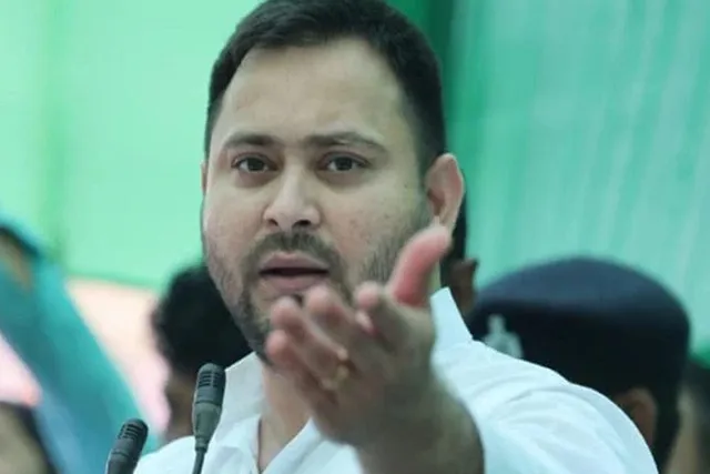 মোদি সরকারকে কটাক্ষ লালু পুত্রের