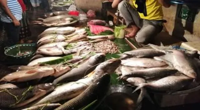 লাগামছাড়া হয়েছে মাছ-মাংসের দাম, বাড়েছে চালের দাম