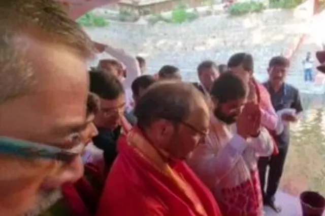 কামাখ্যা মায়ের মন্দিরে পুজো দিলেন মুখ্যমন্ত্রী একনাথ শিন্ডে