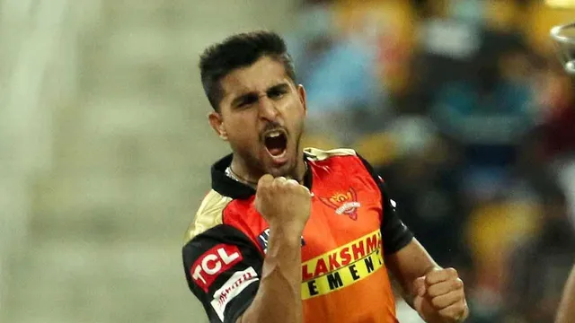 আইপিএল-এ সবাইকে পিছনে ফেলে গতিতে শীর্ষে উমরান