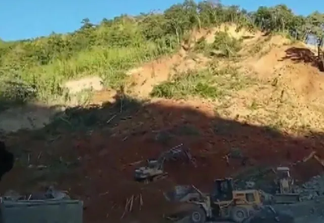 মিজোরামে পাথরের খনিতে বড়সড় ধস, আটকে অন্তত ১৫ শ্রমিক