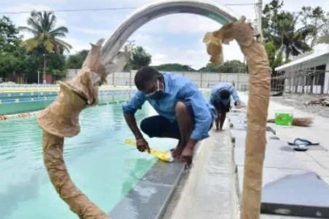 বিষাক্ত গ্যাস লিকের কারণে অসুস্থ হয়ে পড়েছে পড়ুয়ারা, ভর্তি হাসপাতালে
