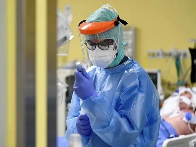 সাংহাইয়ে এক মৃত ব্যক্তিকে জীবিত পাওয়া গেল মর্গে