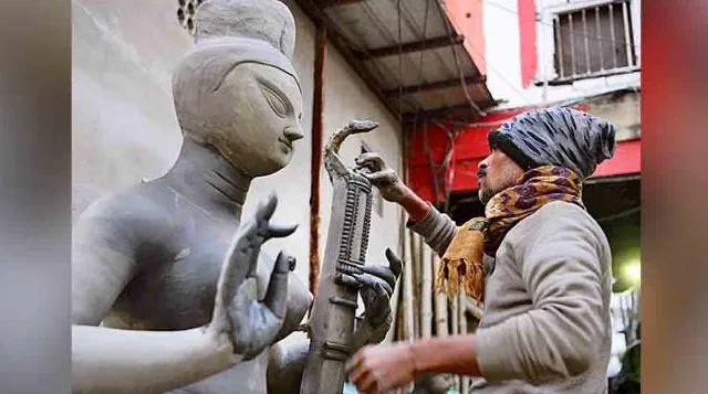 চিন্তায় কুমোরটুলির মৃৎশিল্পীরা!