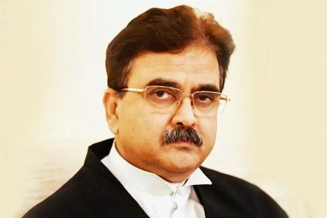 সিবিআইয়ের বিরুদ্ধে সরব বিচারপতি অভিজিৎ গঙ্গোপাধ্যায়