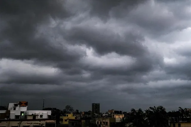 সাগর থেকে সিত্রাংয়ের দূরত্ব ৪৩০ কিলোমিটার