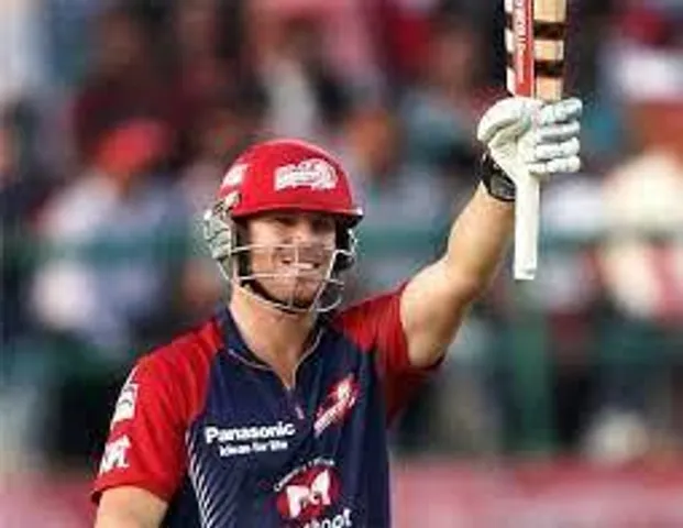 অর্ধ শতরানের পথে ডেভিড