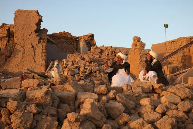 231007203250-02-herat-afghanistan-earthquake-100723