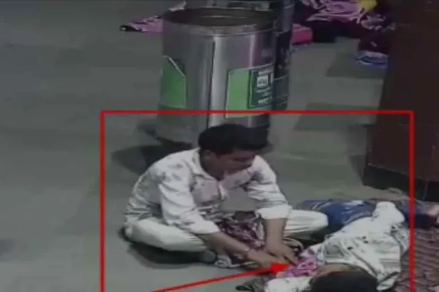 Howrah Railway Police arrested a notorious robber