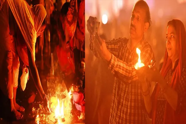 Lamps are floating, See pictures of Sandhyarati of Gangasagar