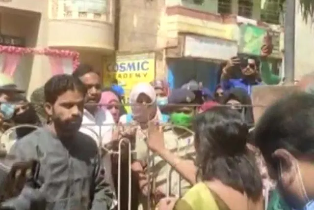 Hijab controversy continues in Karnataka