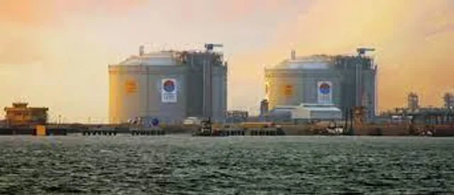 Petronet LNG dn after Credit Suisse cuts rtg, price aim