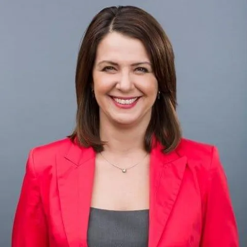 DANIELLE SMITH RETURNING TO ALBERTA POLITICS WITH SIGHTS TO UNITED CONSERVATIVE PARTY LEADERSHIP.