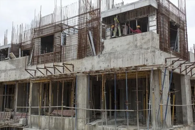 Two houses collapsed dangerously in Gardenrich