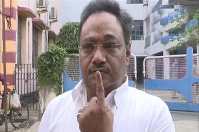 'BJP contesting against 3 forces - TMC hoodlums, EC & WB Police-Admn'