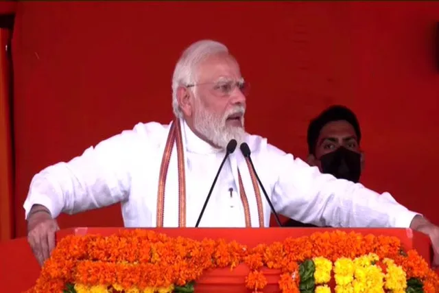 Parivarwadi parties crush dreams of youth: PM Modi