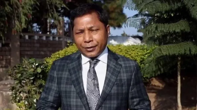 Sangma joins tmc with 12 mlas