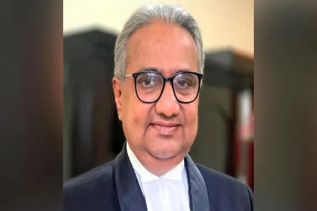 Justice Mantha issues suo moto Rule of Contempt against those who were blockading His Court